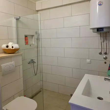 Ankica Dekovici Bb Apartment *