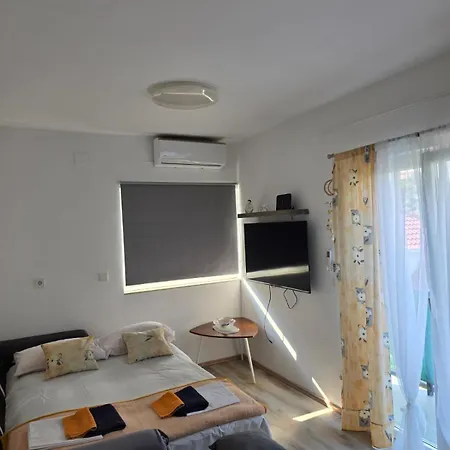 Ankica Dekovici Bb * Trpanj